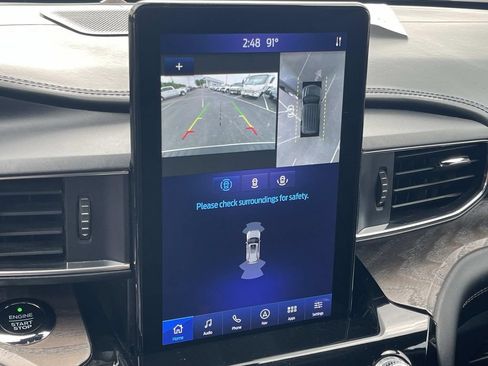 Used 2021 Ford Explorer Platinum w/ Premium Technology Package RWD image 36