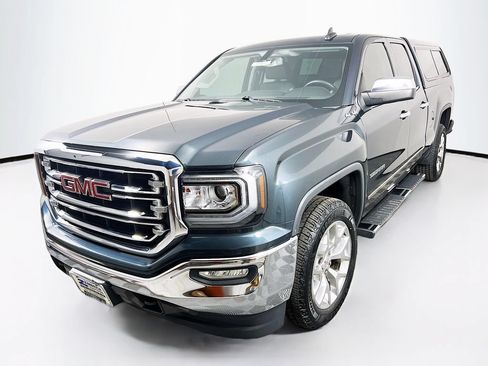 Used 2017 GMC Sierra 1500 SLT w/ SLT Premium Package AWD/4WD image 3
