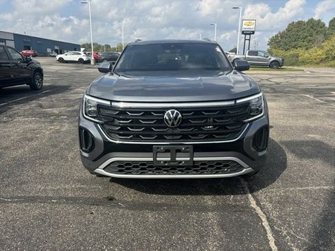 Used 2024 Volkswagen Atlas Cross Sport SEL image 8