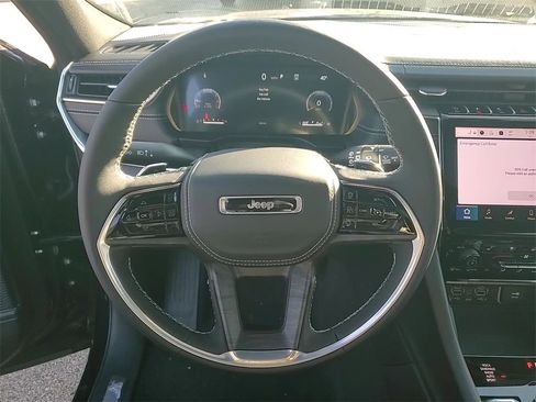 New 2025 Jeep Grand Cherokee L Overland w/ Luxury Tech Group IV image 11