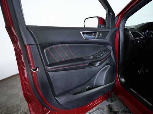 Certified 2022 Ford Edge ST-Line w/ Class II Trailer Tow Package AWD/4WD image 13