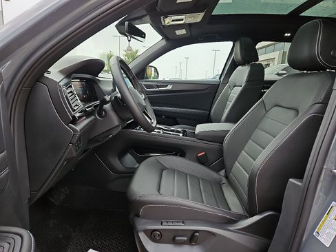 New 2026 Volkswagen Atlas Cross Sport SEL AWD/4WD image 12