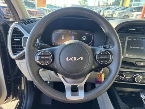 Certified 2023 Kia Soul LX image 26