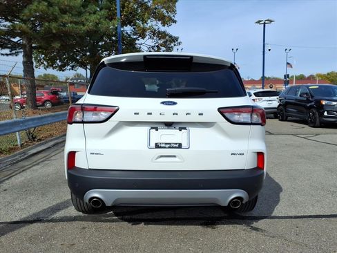 Certified 2022 Ford Escape SEL image 7