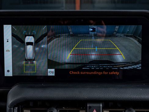 Used 2025 Toyota Land Cruiser image 25