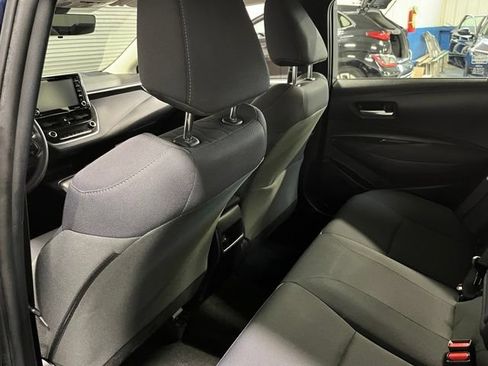 Used 2021 Toyota Corolla LE FWD image 18