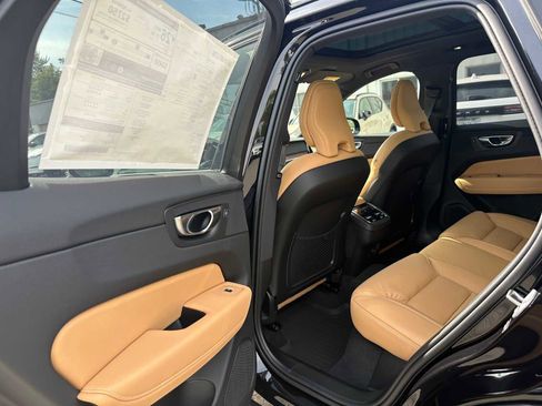 New 2025 Volvo XC60 B5 Ultra w/ Protection Package Premier image 16
