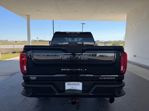 Used 2021 GMC Sierra 3500 Denali w/ Denali Black Diamond Edition image 7