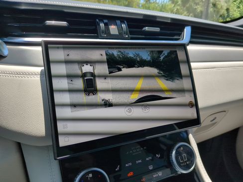 New 2026 Jaguar F-PACE R-Dynamic S image 23