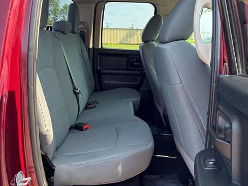 Used 2018 RAM 1500 Express w/ Express Value Package AWD/4WD image 9
