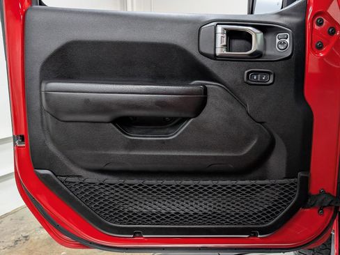 Used 2020 Jeep Gladiator Sport w/ Quick Order Package 24S image 12