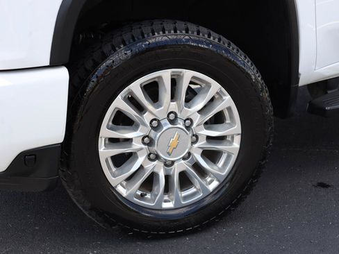 Used 2021 Chevrolet Silverado 2500 High Country AWD/4WD image 31