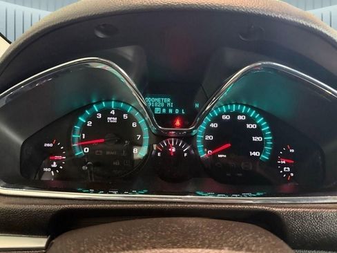 Used 2016 Chevrolet Traverse LT FWD image 11