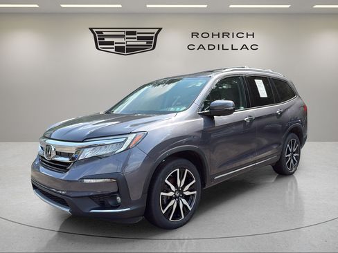 Used 2022 Honda Pilot Touring image 1