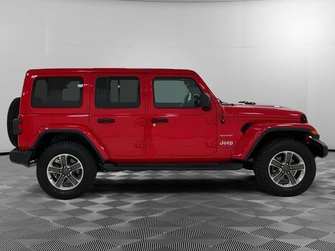 Used 2020 Jeep Wrangler Unlimited Sahara w/ Uconnect 4C Nav & Sound Group AWD/4WD image 6