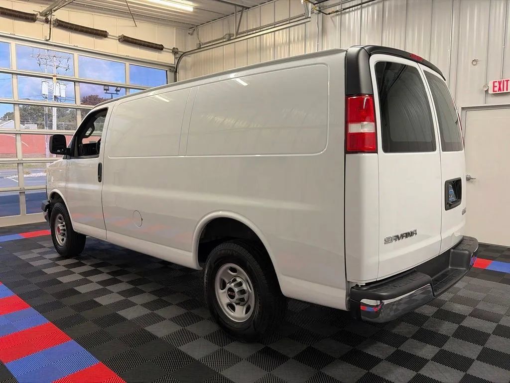 Used 2023 GMC Savana 2500 w/ Driver Convenience Package RWD image 6