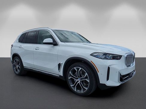 New 2026 BMW X5 xDrive40i w/ Climate Comfort Package AWD/4WD image 1