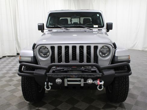 Used 2020 Jeep Gladiator Overland image 41