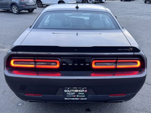 Used 2022 Dodge Challenger R/T Scat Pack w/ Dynamics Package image 7