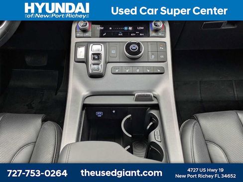 Used 2024 Hyundai Palisade Calligraphy FWD image 25