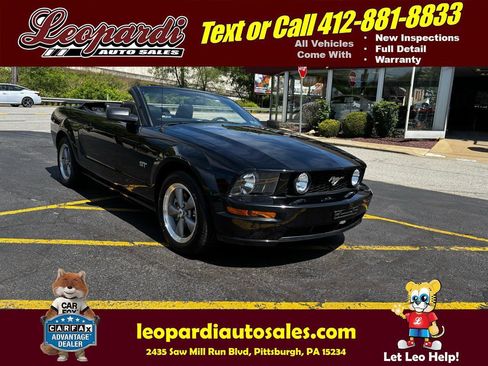 Used 2005 Ford Mustang GT RWD image 1