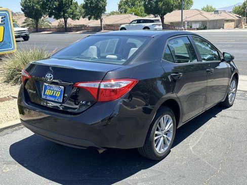Used 2014 Toyota Corolla LE FWD image 3