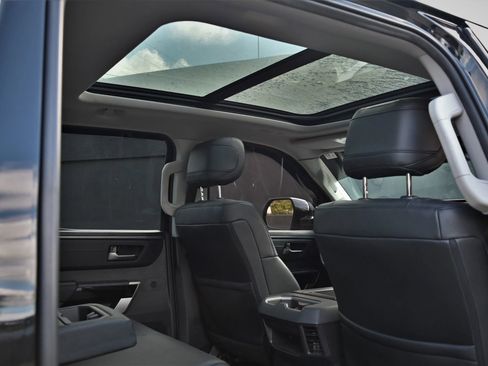 Used 2022 Toyota Tundra Limited image 23