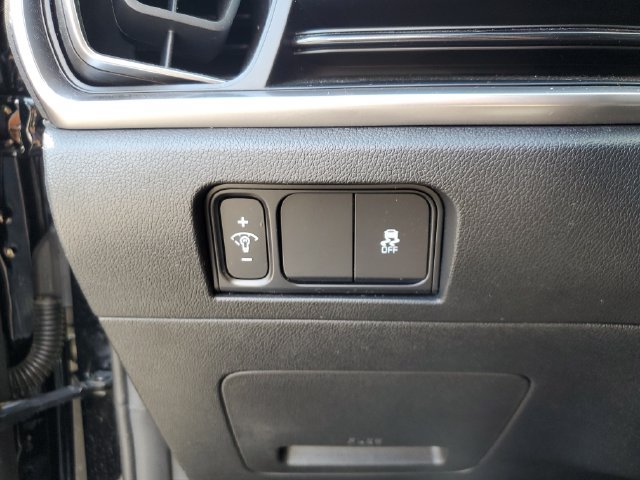 Certified 2025 Kia Sorento S AWD/4WD image 37