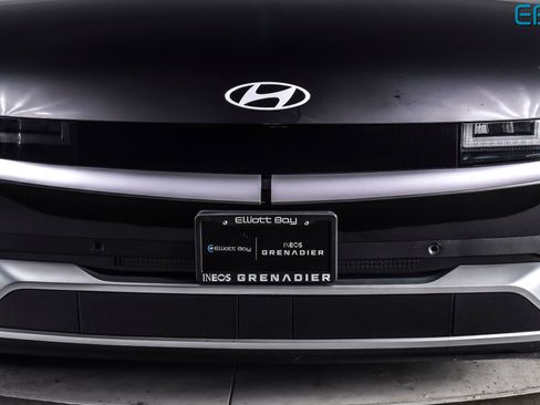 Used 2025 Hyundai Ioniq 5 SE image 10