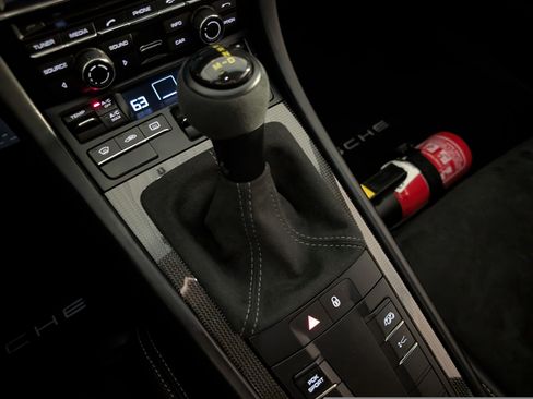 Used 2016 Porsche 911 GT3 RS image 40