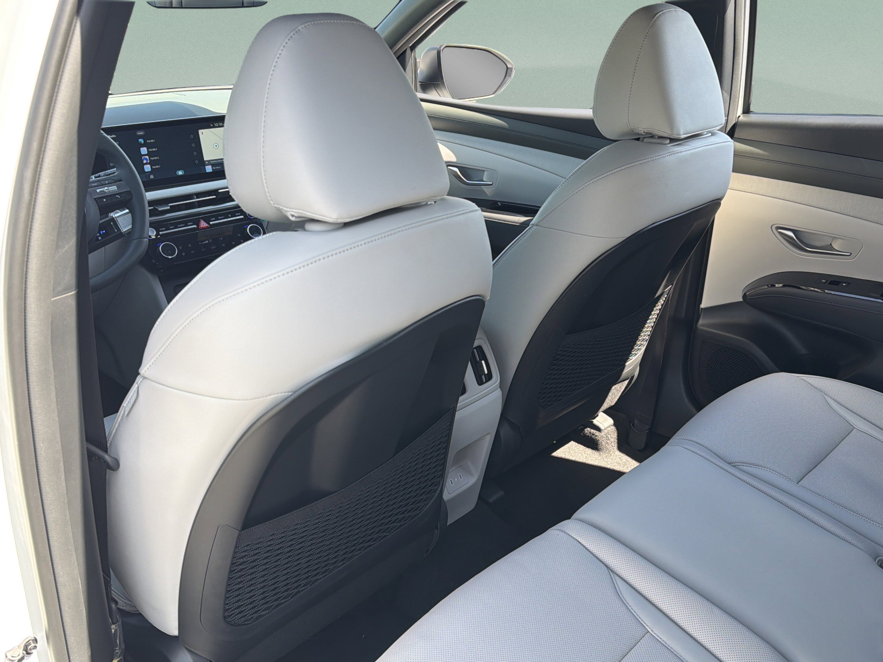 New 2026 Hyundai Tucson Limited FWD image 9