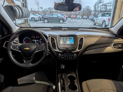 Used 2018 Chevrolet Equinox LT image 15