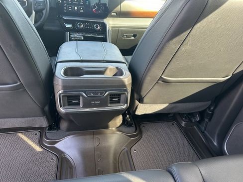 Used 2025 GMC Sierra 1500 Denali image 44