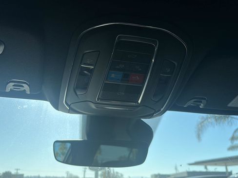 Used 2024 Jeep Wagoneer Series II image 29