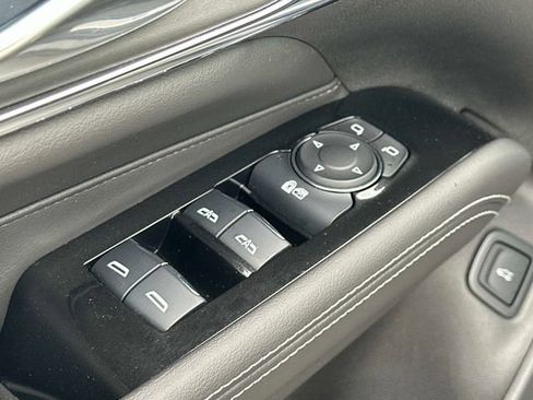 Used 2025 Cadillac CT4 Premium Luxury image 14