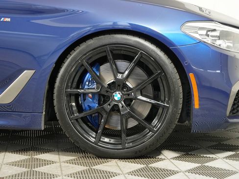 Used 2019 BMW M550i xDrive AWD/4WD image 17