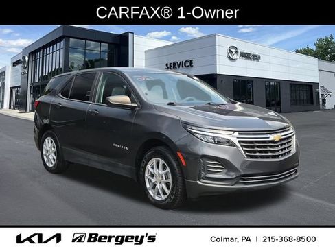 Used 2022 Chevrolet Equinox LS w/ LS Convenience Package AWD/4WD image 3