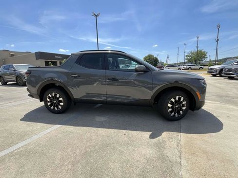 New 2026 Hyundai Santa Cruz SEL FWD image 3