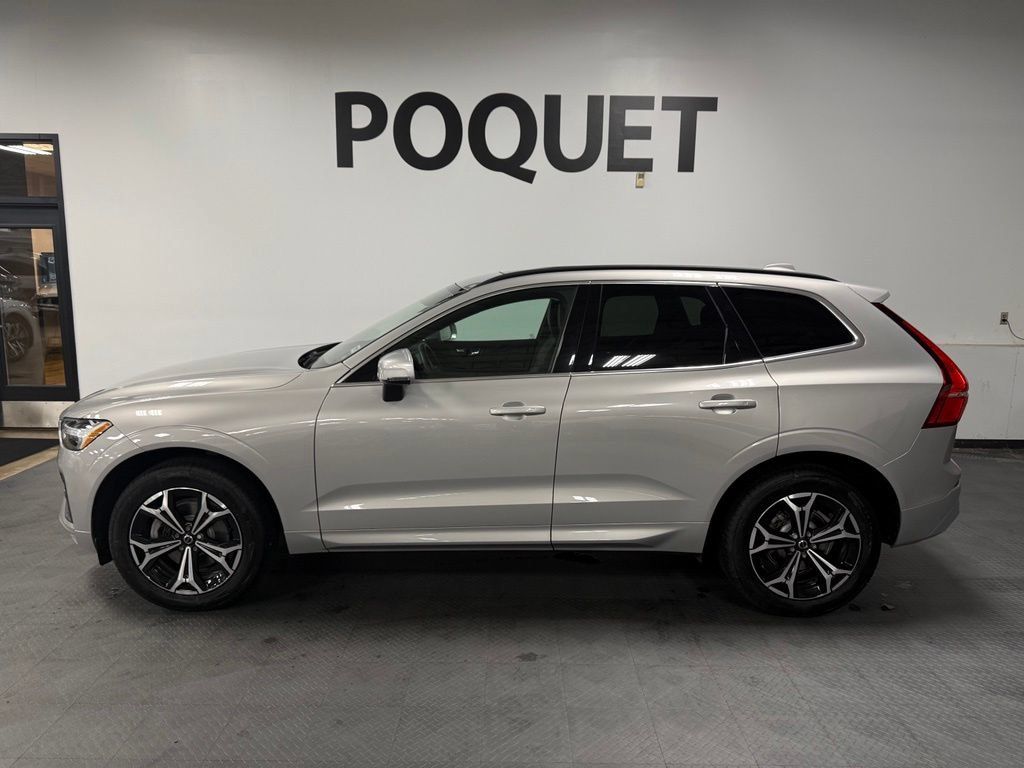 Used 2022 Volvo XC60 B5 Momentum w/ Climate Package AWD/4WD image 1