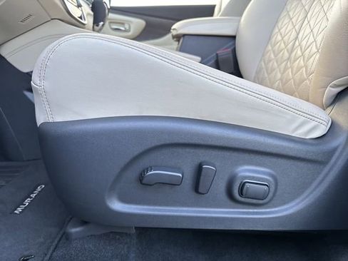 Certified 2024 Nissan Murano Platinum image 9