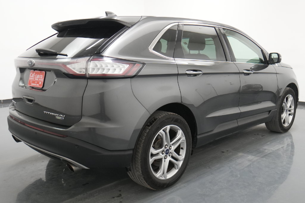 Used 2017 Ford Edge Titanium w/ Technology Package AWD/4WD image 9