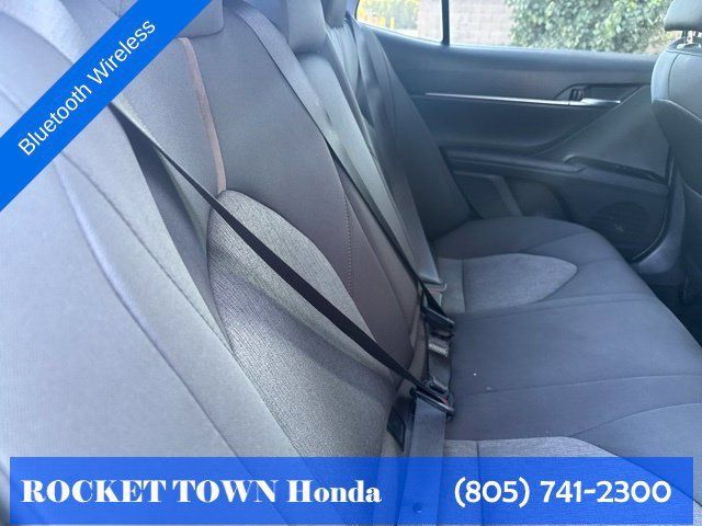 Used 2019 Toyota Camry LE FWD image 15