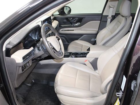 Used 2023 Lincoln Corsair Reserve w/ Jet Appearance Package AWD/4WD image 23