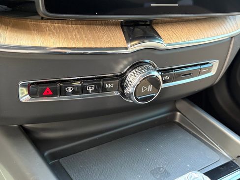 New 2026 Volvo XC60 B5 Plus w/ Protection Package Premier image 11