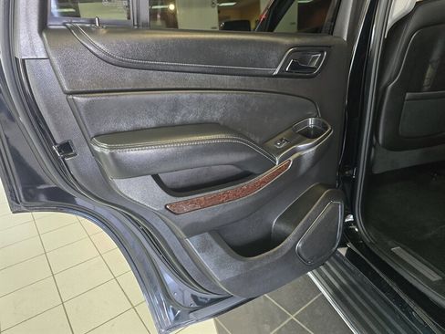 Used 2016 GMC Yukon SLT image 11