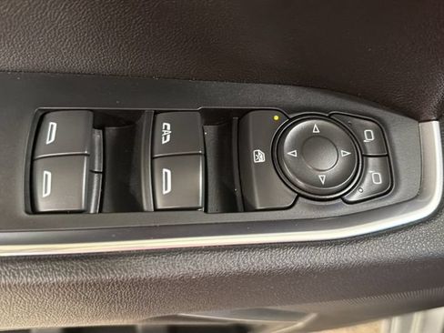Used 2026 Chevrolet Silverado 1500 LT AWD/4WD image 17