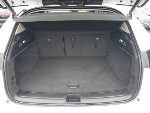 Used 2022 Buick Envision Essence w/ Technology Package I FWD image 8