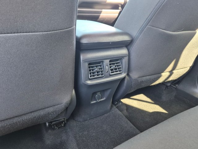 Used 2022 Toyota RAV4 LE AWD/4WD image 23