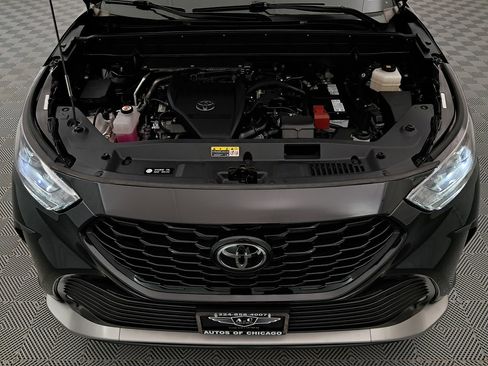 Used 2024 Toyota Highlander XSE image 38