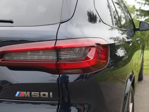Used 2021 BMW X5 M50i image 69